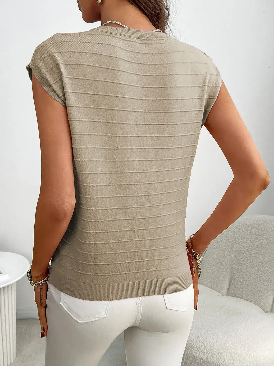 Round Neck Cap Sleeve Knit Top