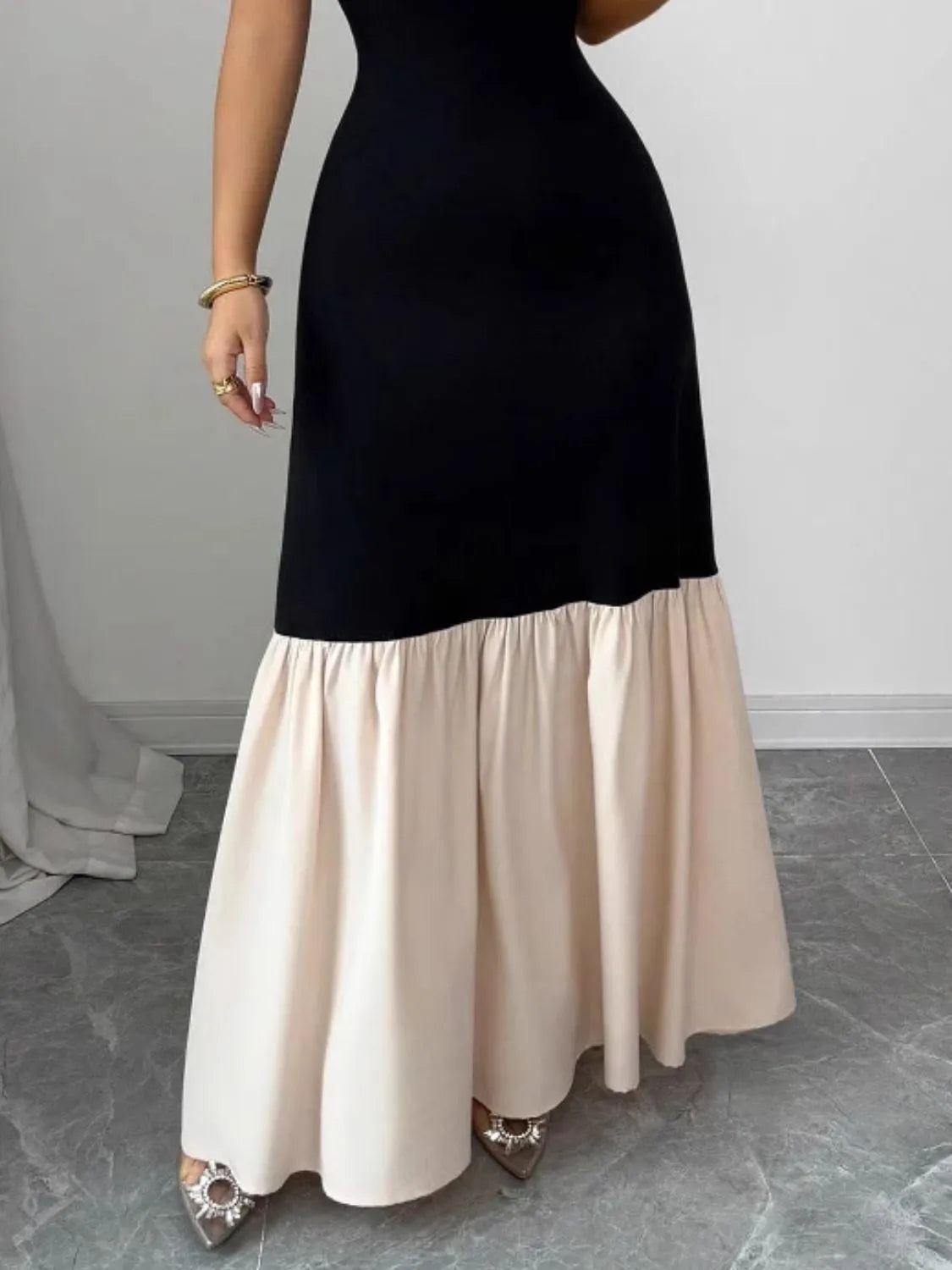 Two-Tone Spaghetti Strap Maxi Dress
