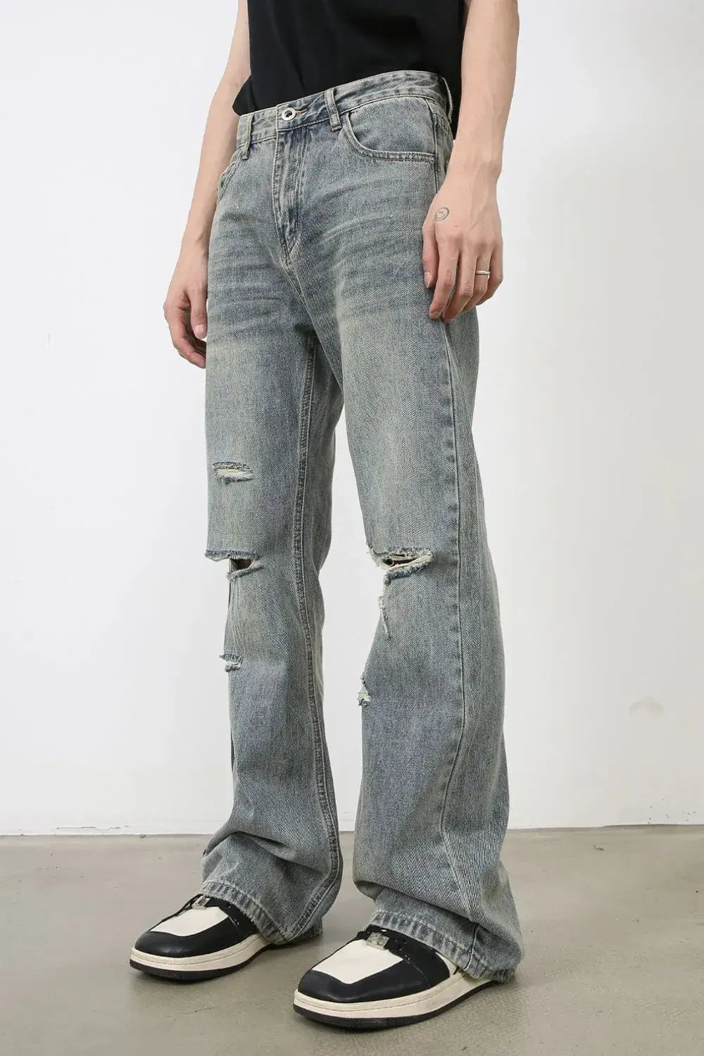 Men's Distressed Jeans