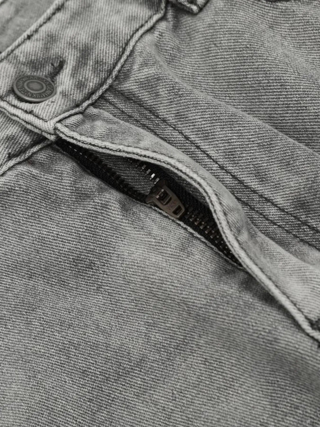 Men's High-Rise Wide Leg Washed Jeans
