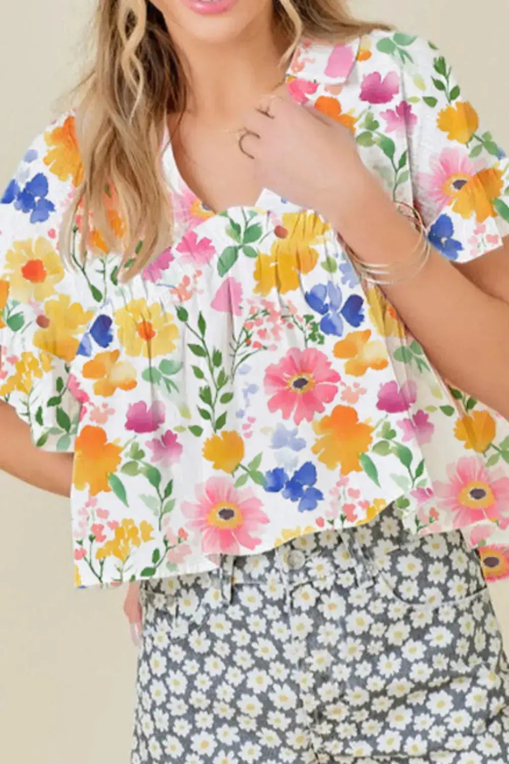 Floral Boxy Fit Ruffled Short Sleeve Blouse - Clothes For Her Online Store
