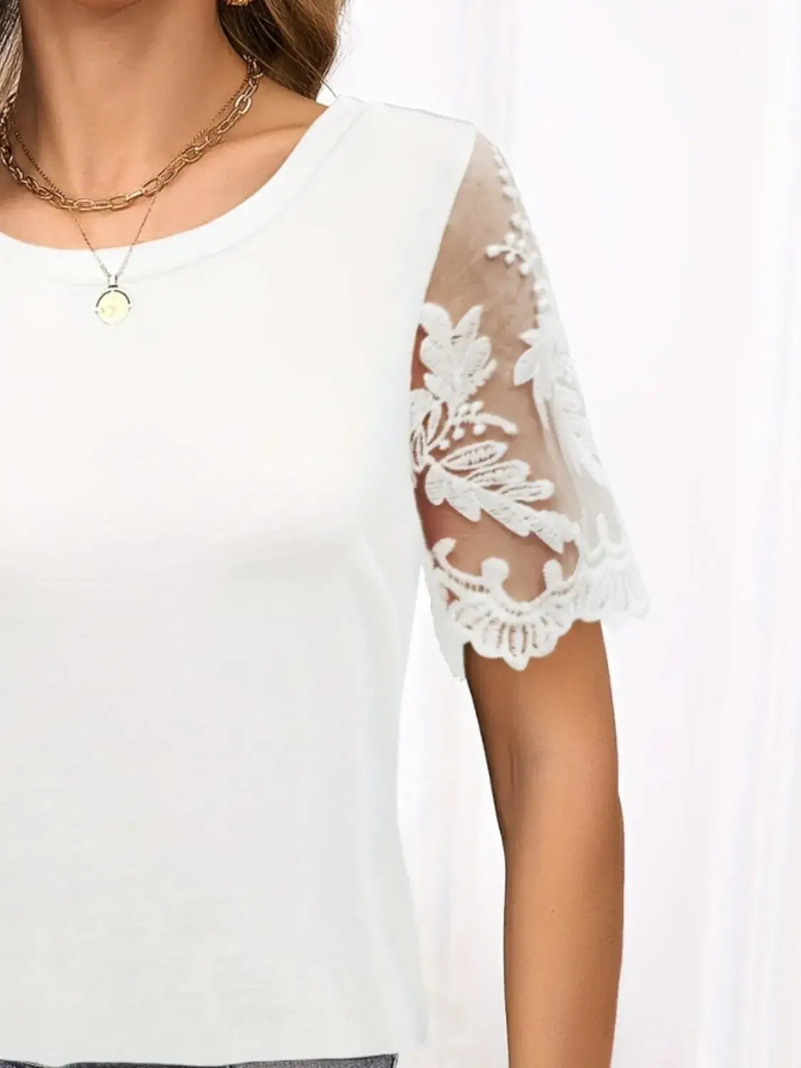 Lace Detail Round Neck Short Sleeve T-Shirt