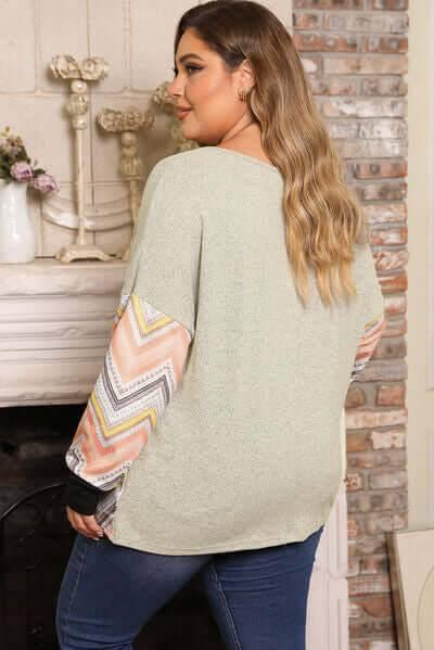 Plus Size Exposed Seam Print Long Sleeve T-Shirt - Clothes For Her Online Store