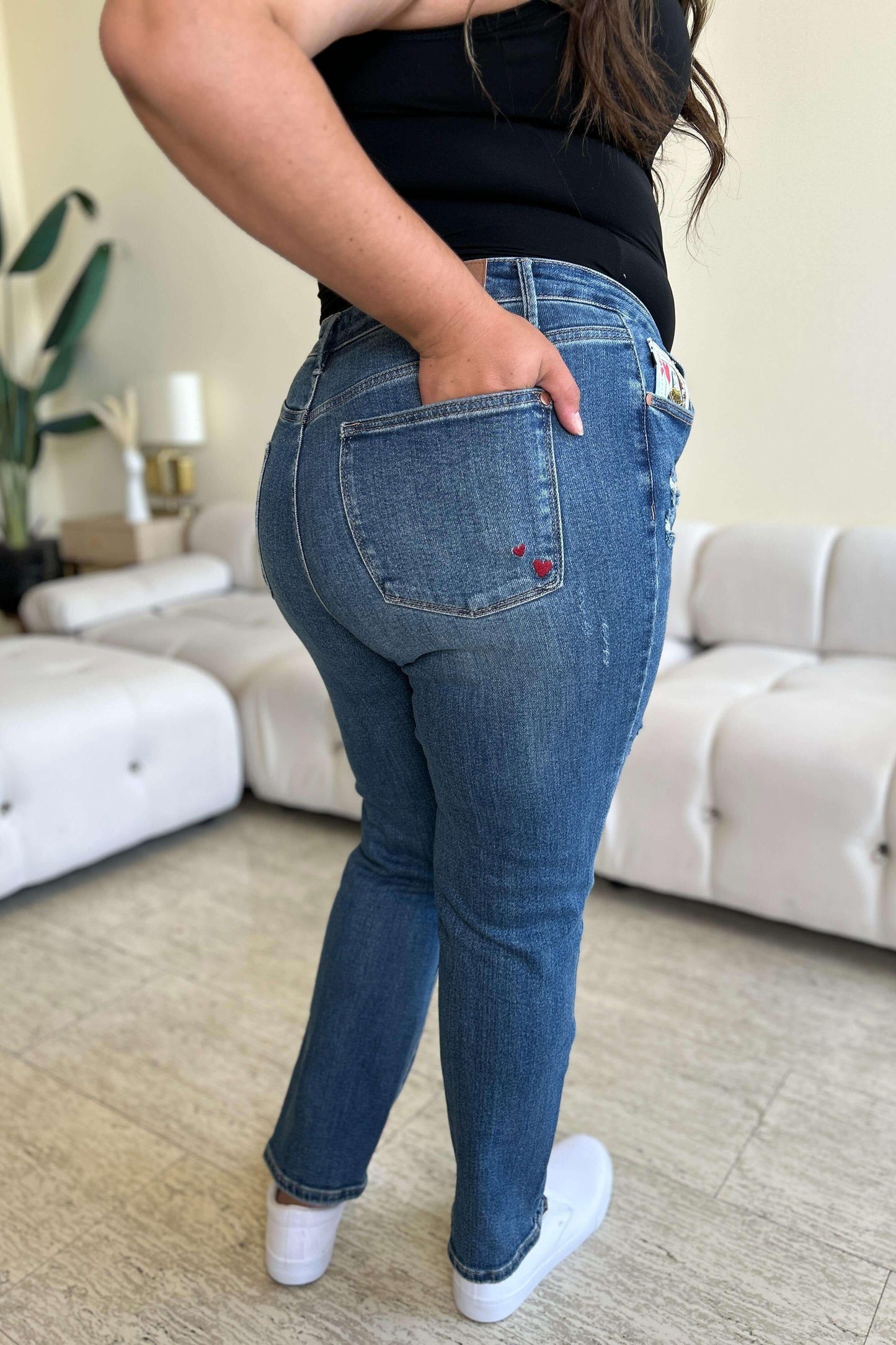 Judy Blue Full Size Queen Of Hearts Coin Pocket BF Jeans - Clothes For Her Online Store