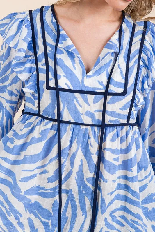 Lime 'N' Chili Graphic Print Solid Trim Quarter Sleeve Blouse