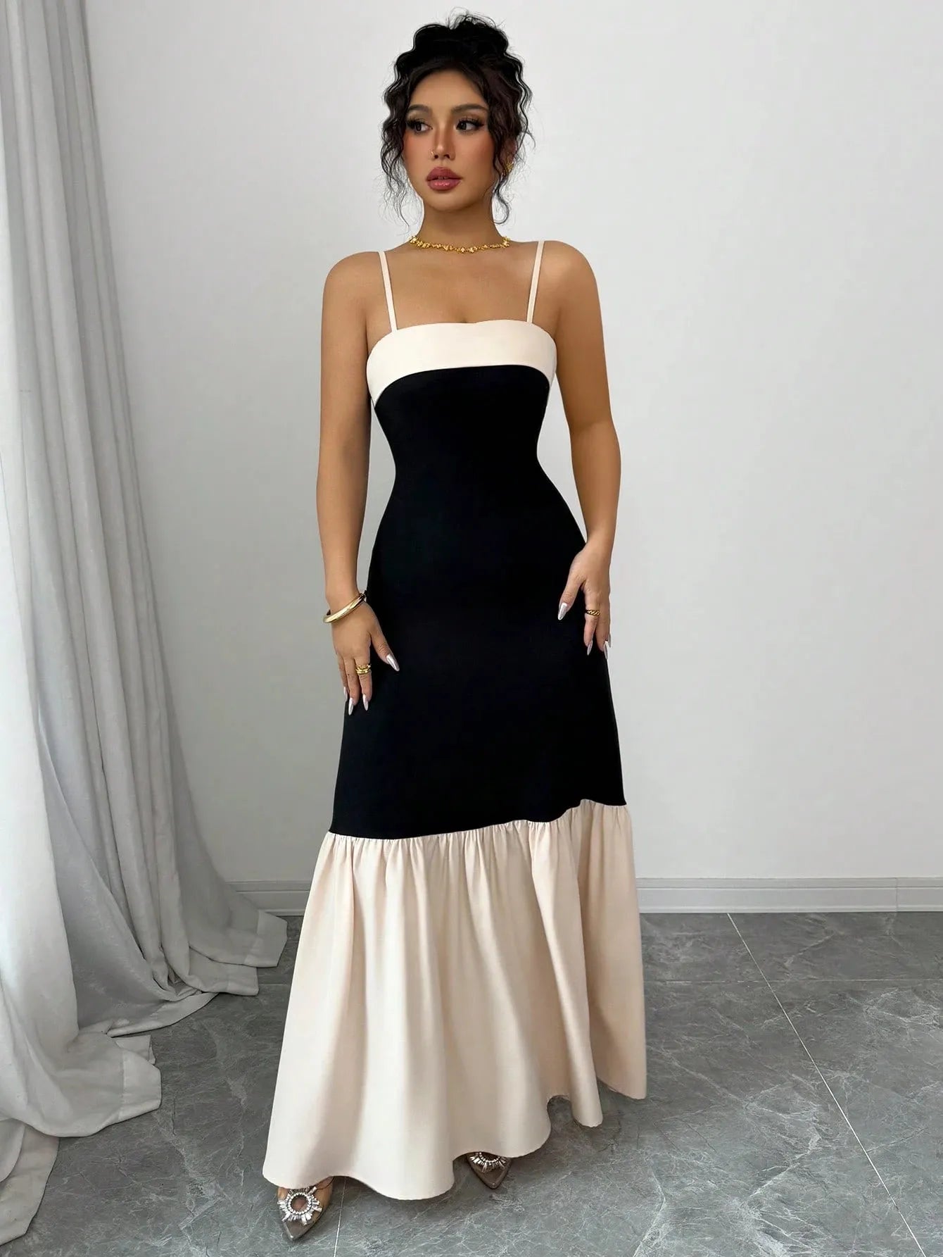Two-Tone Spaghetti Strap Maxi Dress