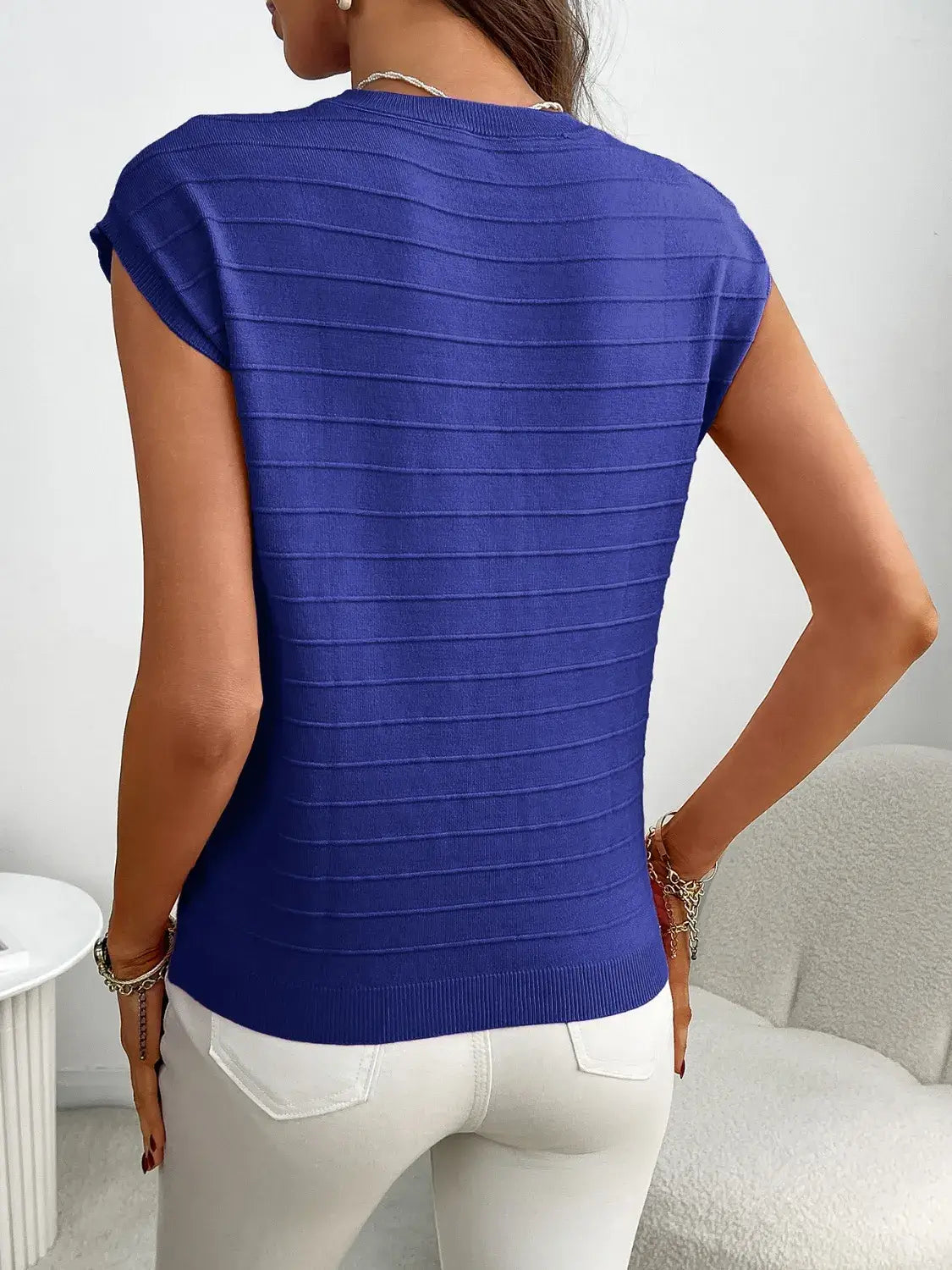 Round Neck Cap Sleeve Knit Top