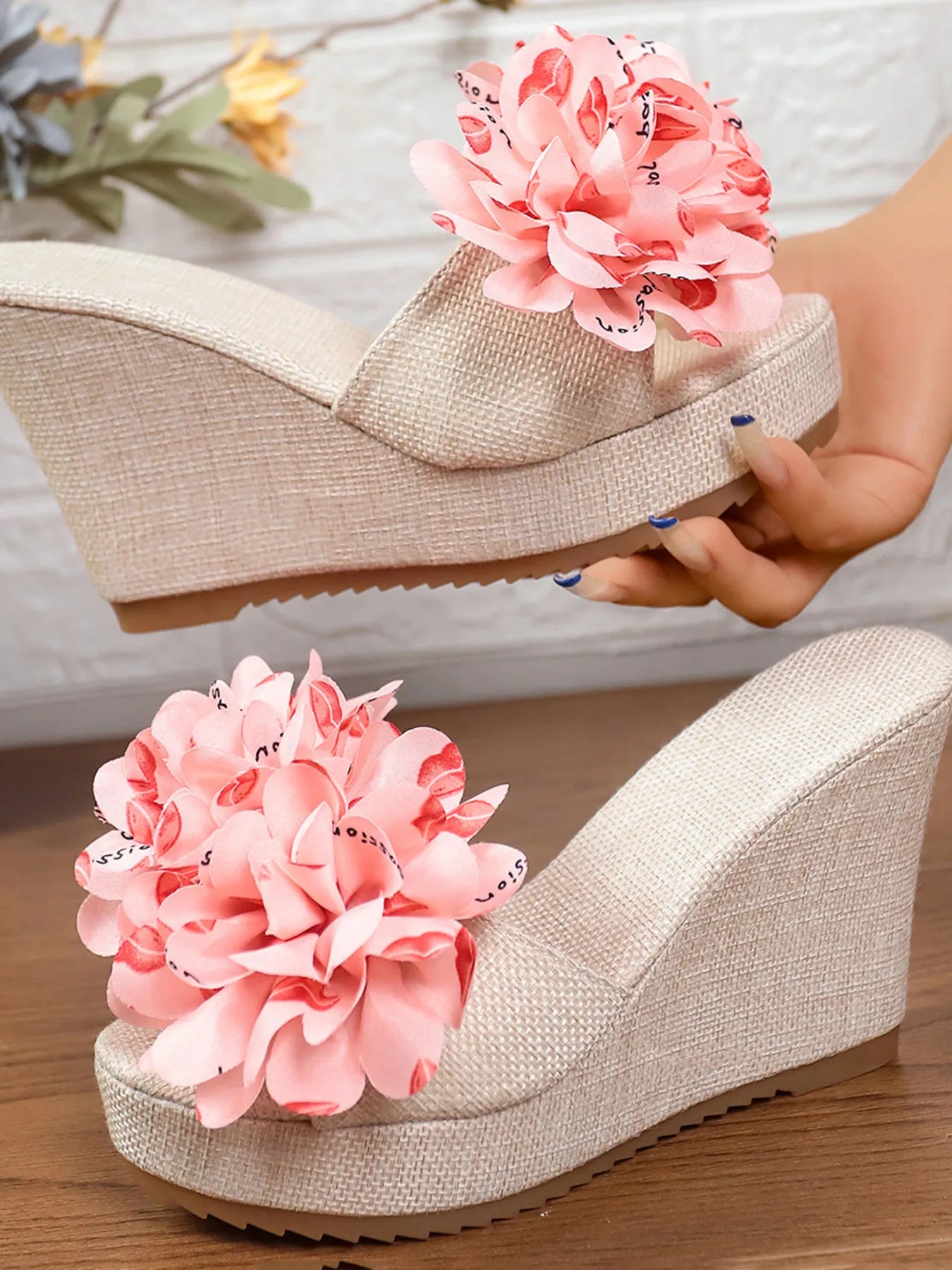 Floral Embellished Platform Wedge Sandals