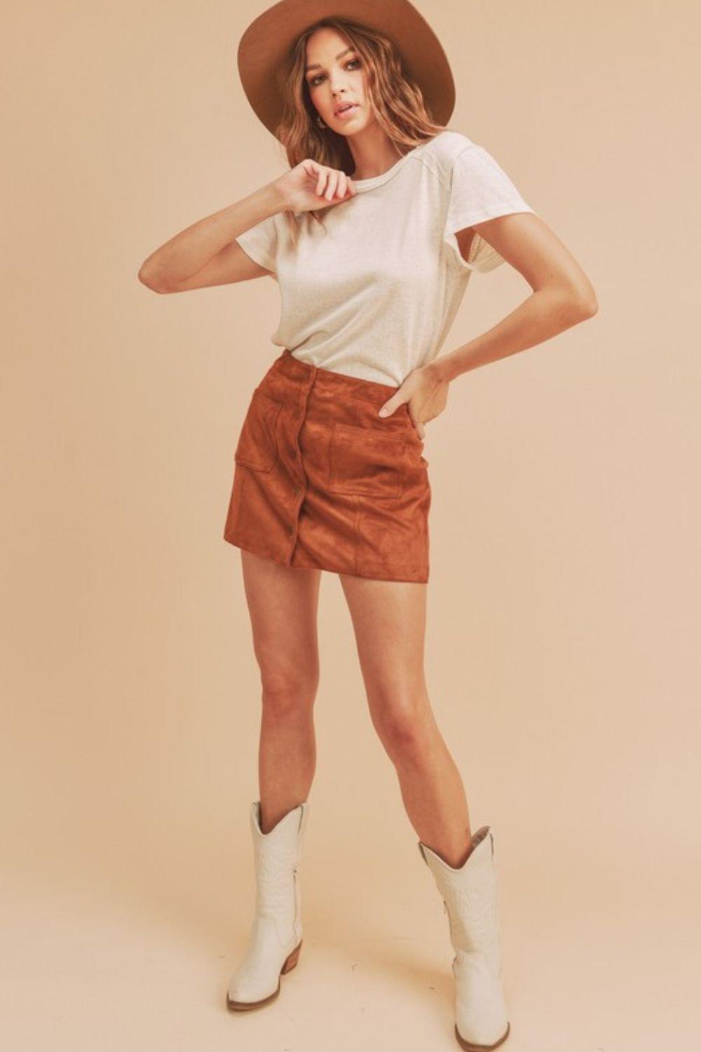Aemi + Co Exposed Seam Round Neck Short Sleeve T-Shirt - Clothes For Her Online Store