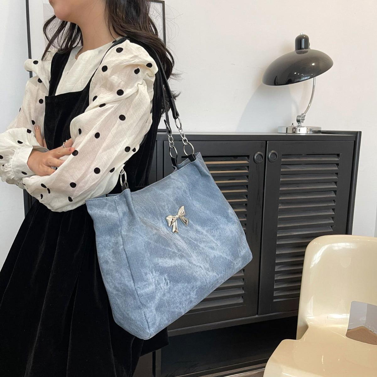 Bow Polyester Medium Tote Bag - Clothes For Her Online Store