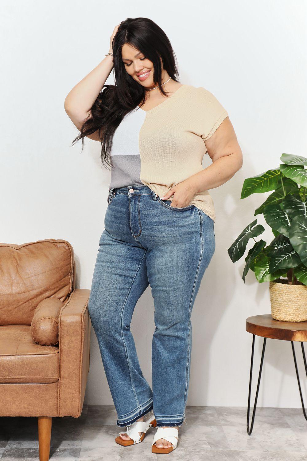 Color Block V-Neck Knit Top - Clothes For Her Online Store