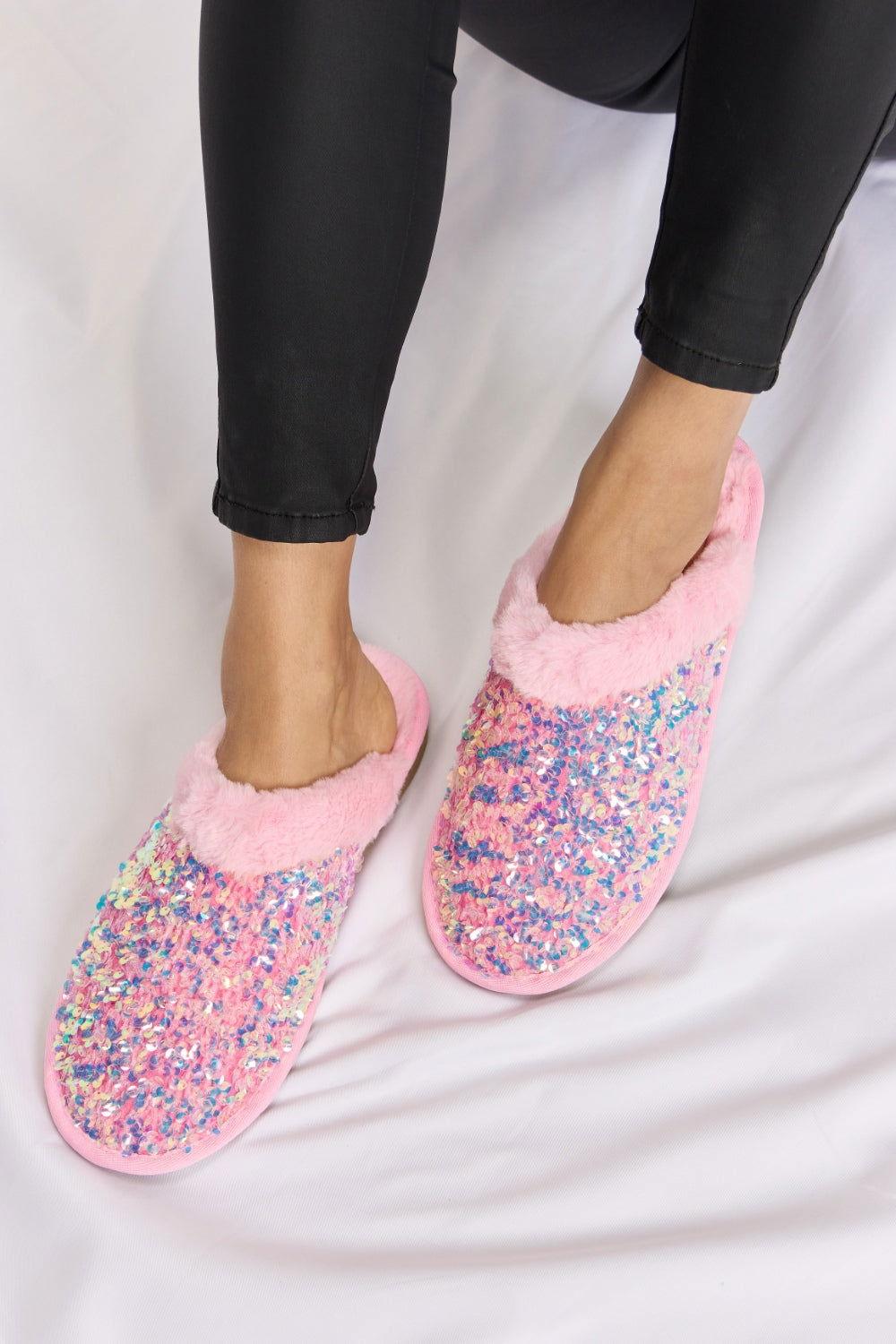 Forever Link Sequin Plush Round Toe Slippers - Clothes For Her Online Store