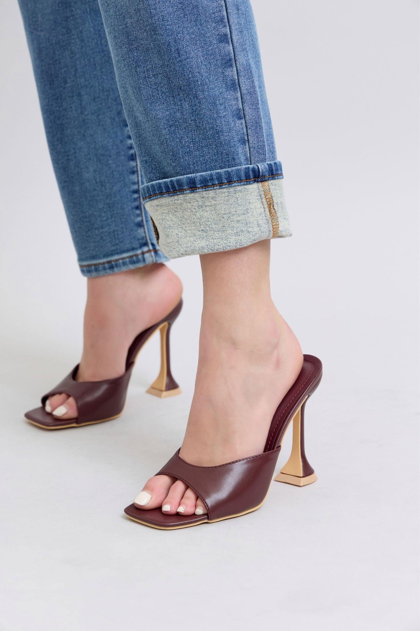 Judy Blue Full Size Run Vintage Wash Thermal Straight Jeans - Clothes For Her Online Store
