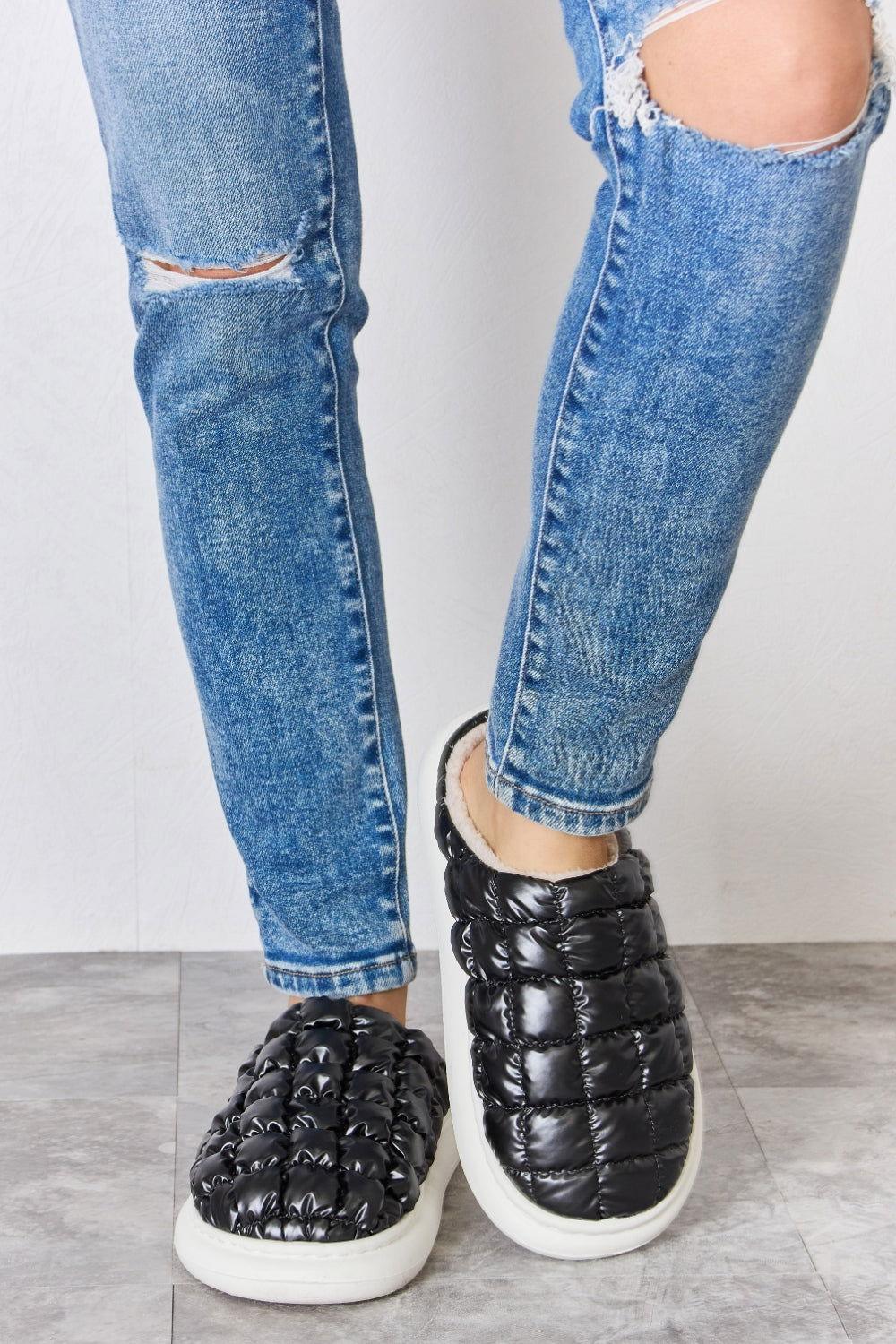 Melody Puffer Plush Slippers - Clothes For Her Online Store
