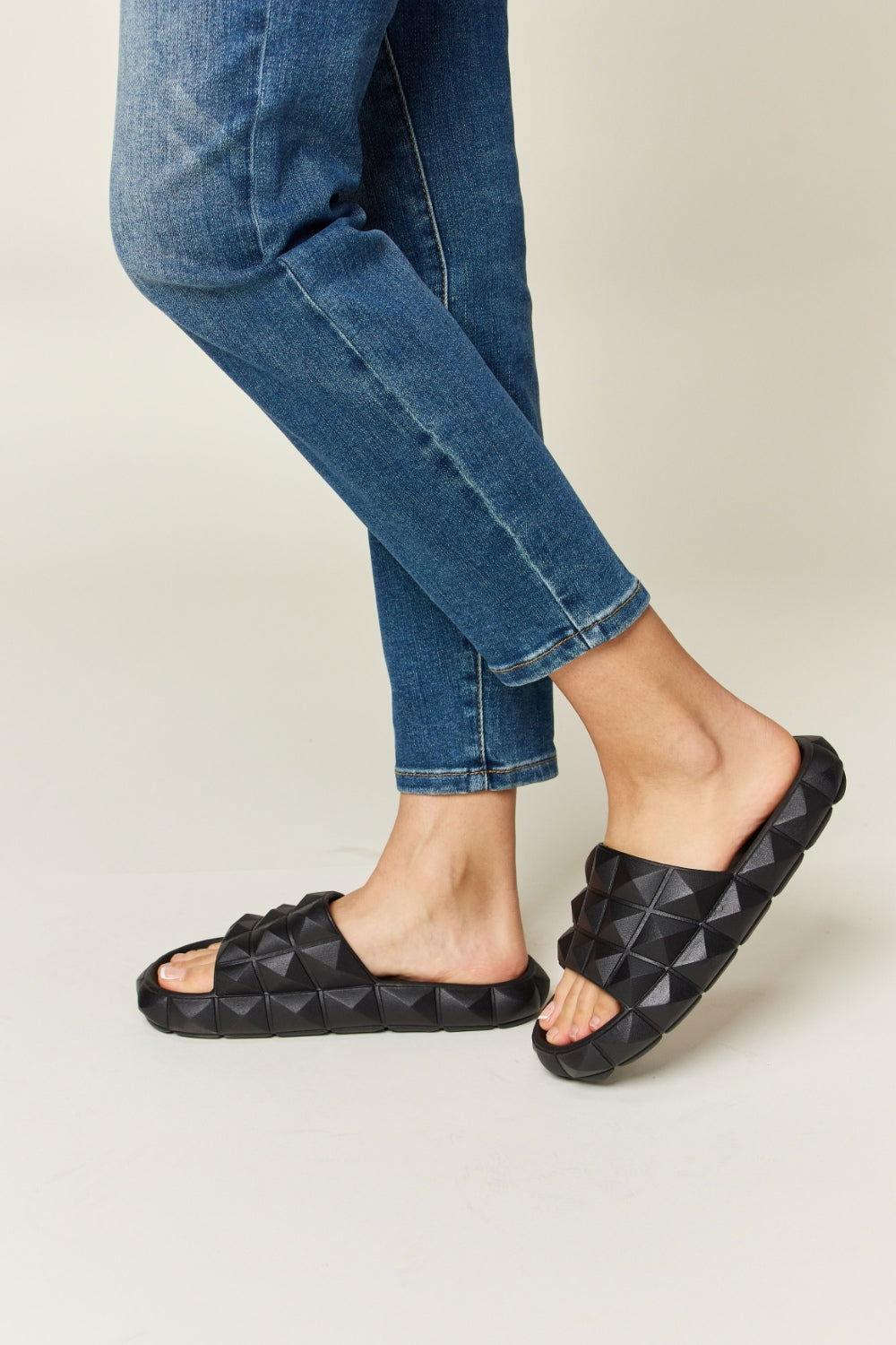 WILD DIVA Pyramid Stud Toe Band Footbed Sandals - Clothes For Her Online Store