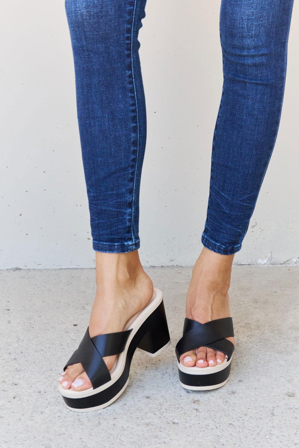 Weeboo Cherish The Moments Contrast Platform Sandals in Black - Clothes For Her Online Store