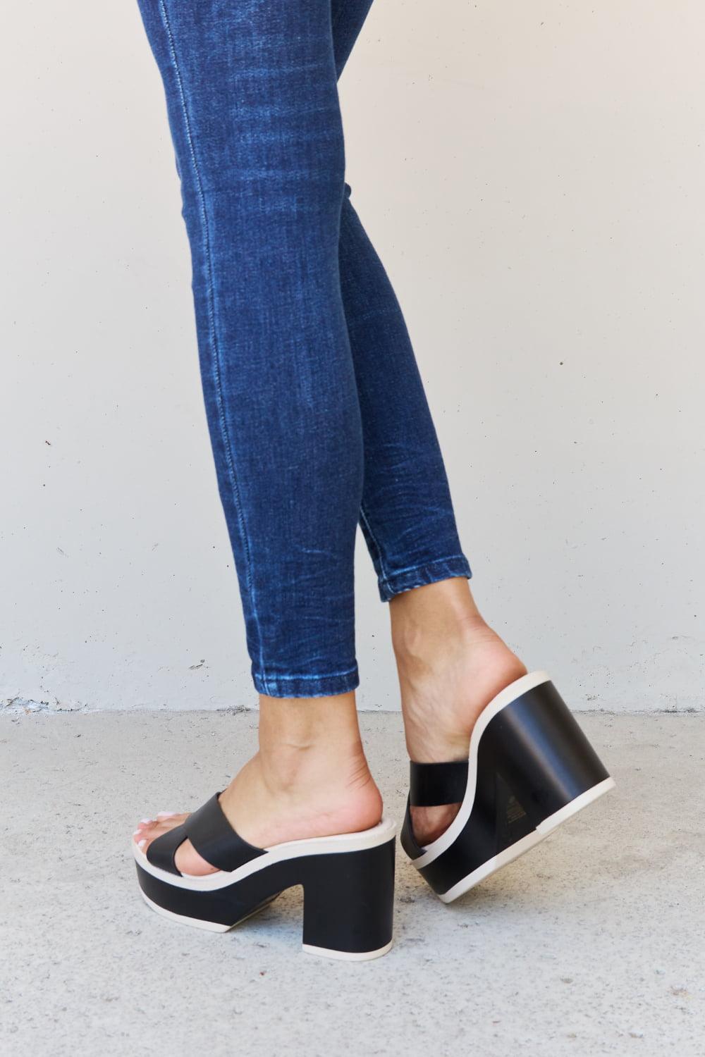 Weeboo Cherish The Moments Contrast Platform Sandals in Black - Clothes For Her Online Store