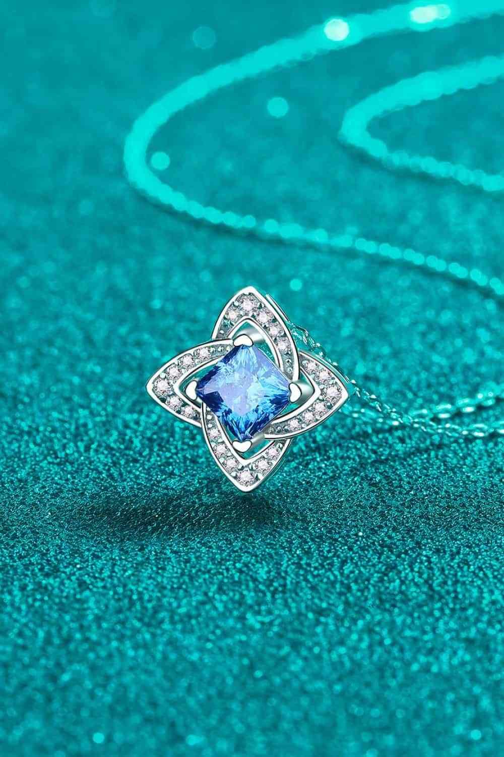 1 Carat Moissanite Floral Pendant Necklace - Clothes For Her Online Store
