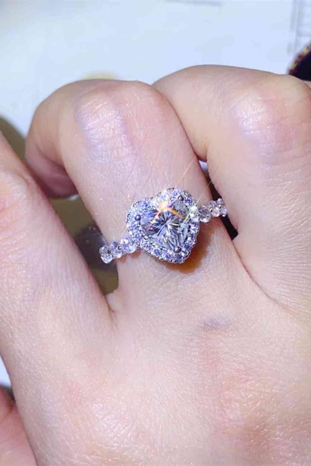1 Carat Moissanite Heart Ring - Clothes For Her Online Store