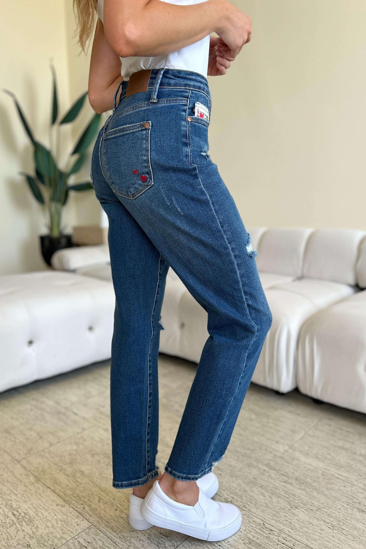 Judy Blue Full Size Queen Of Hearts Coin Pocket BF Jeans - Clothes For Her Online Store