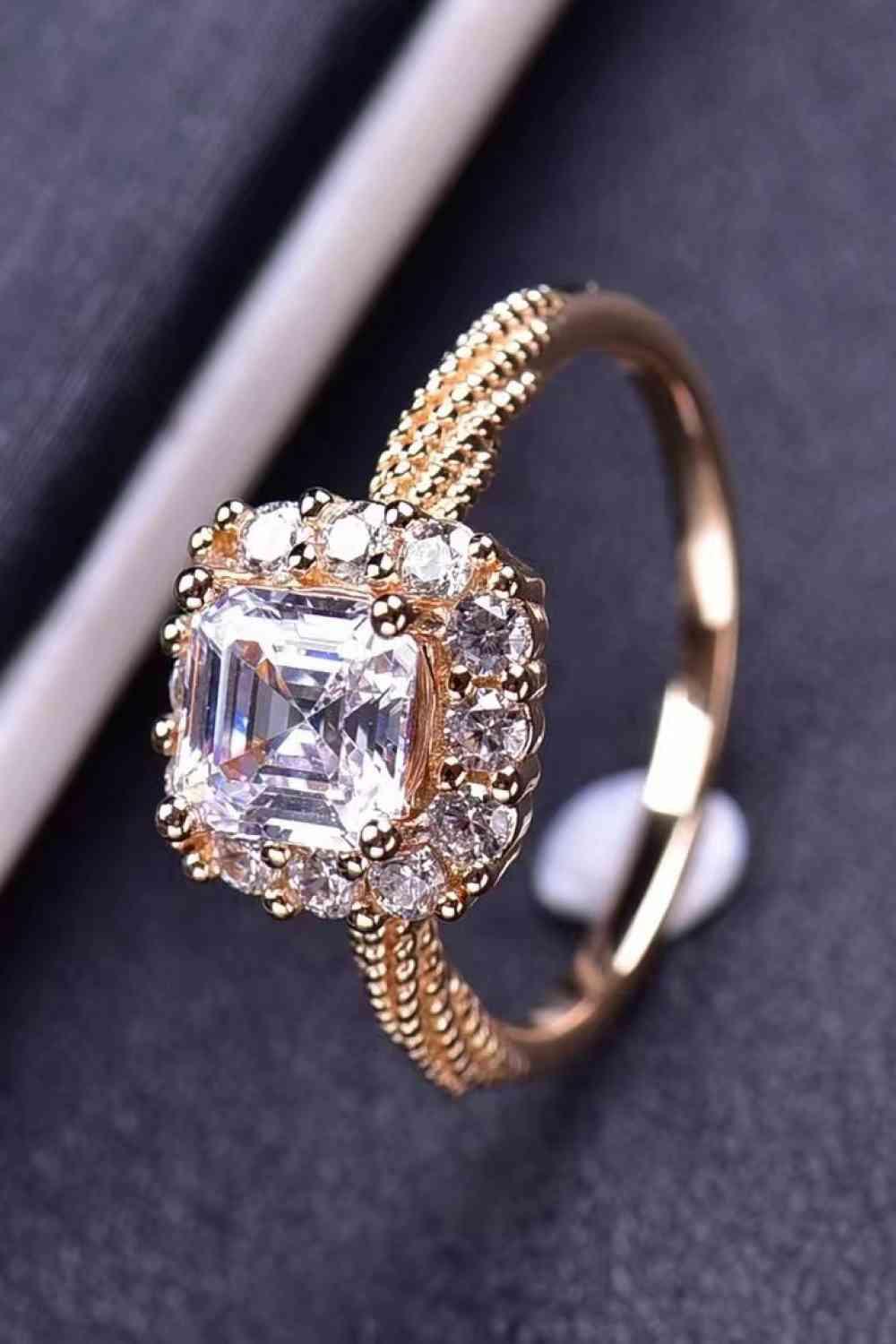 1 Carat Moissanite Twisted Ring - Clothes For Her Online Store