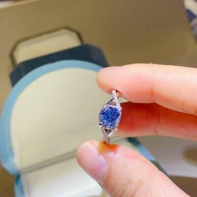 1 Carat Moissanite Crisscross 925 Sterling Silver Ring - Clothes For Her Online Store