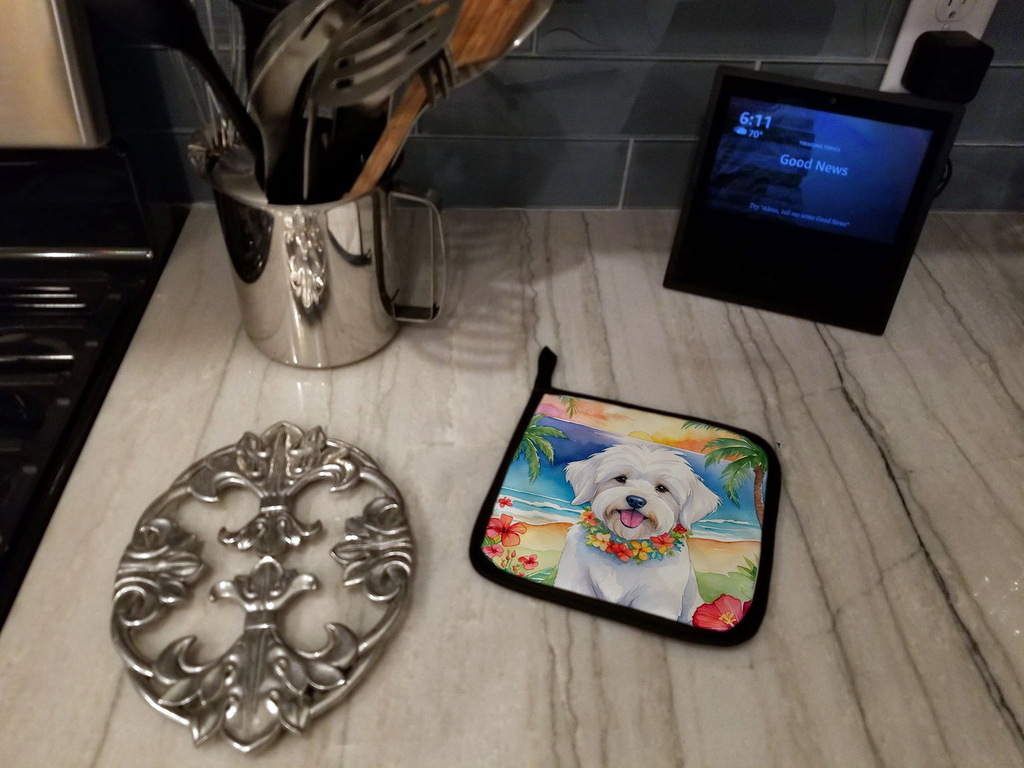 Coton de Tulear Luau Pair of Pot Holders Kitchen Heat Resistant Pot Holders Sets Oven Hot Pads for Cooking Baking BBQ, 7 1/2 x 7 1/2