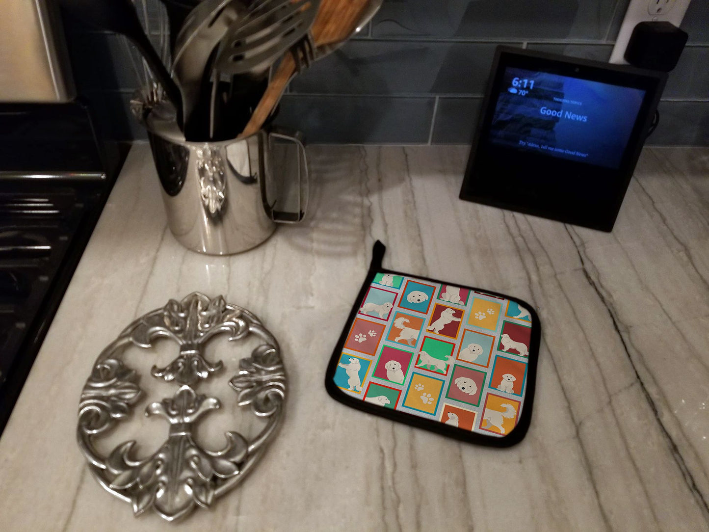 Lots of Great Pyrenees Pair of Pot Holders Kitchen Heat Resistant Pot Holders Sets Oven Hot Pads for Cooking Baking BBQ, 7 1/2 x 7 1/2