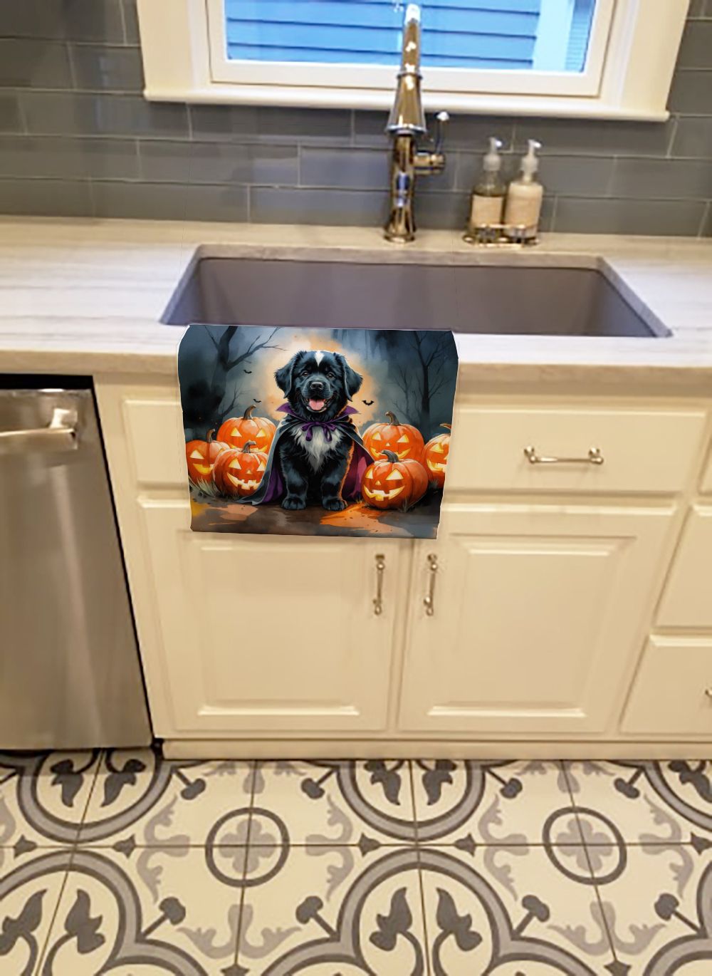 Newfoundland Puppy Halloween Kitchen Towel Dish Cloths Guest Hand Towel Decorative Bathroom Towel for Face,Tea, Dishcloth, Kitchen and Bath