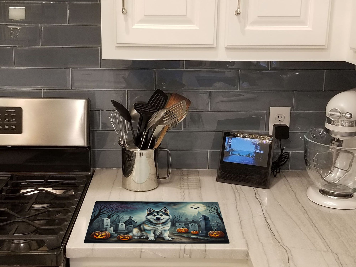 NEW Alaskan Malamute Spooky Halloween Glass Cutting Board Decorative Tempered Glass Kitchen Cutting and Serving Board Large Size Chopping Board