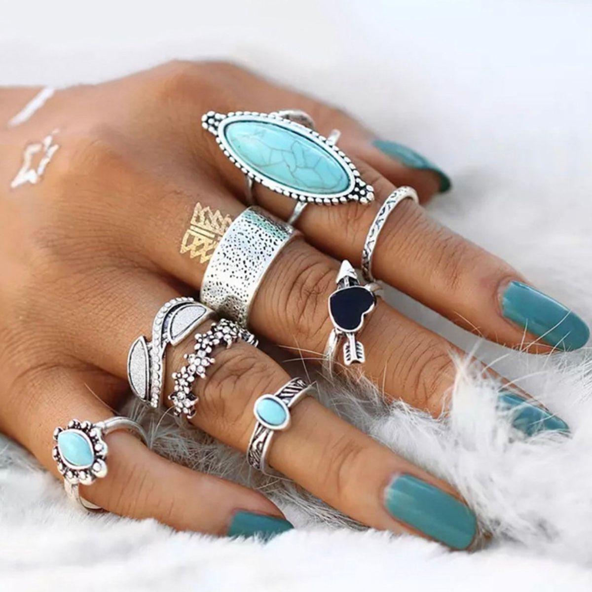 Turquoise Alloy 8-Piece Ring Set - Clothes For Her Online Store