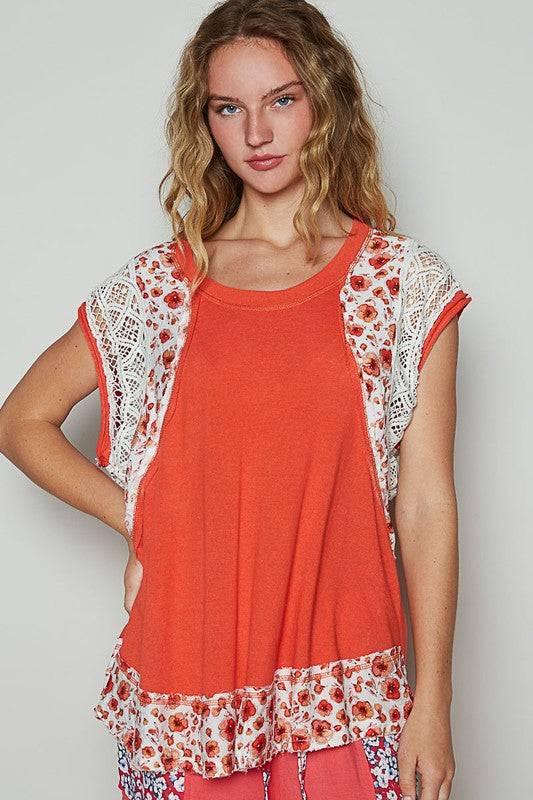 POL Floral Frayed Hem Crochet Cap Sleeve Top