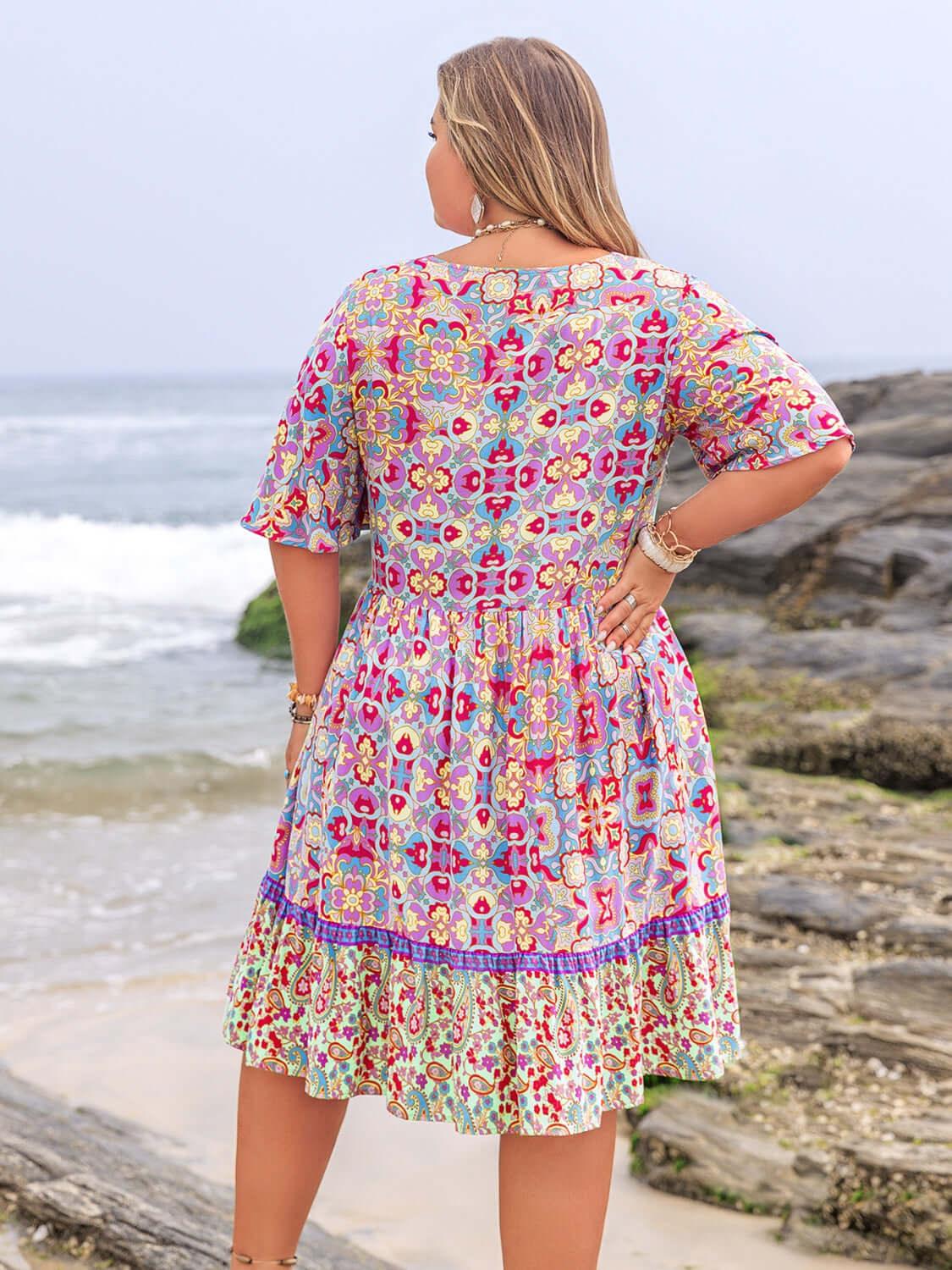 Plus Size Lace Detail Printed Half Sleeve Dress