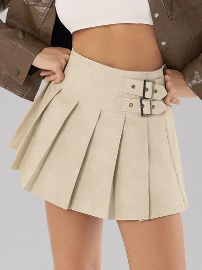 Buckle Decor Pleated Mini Skirt