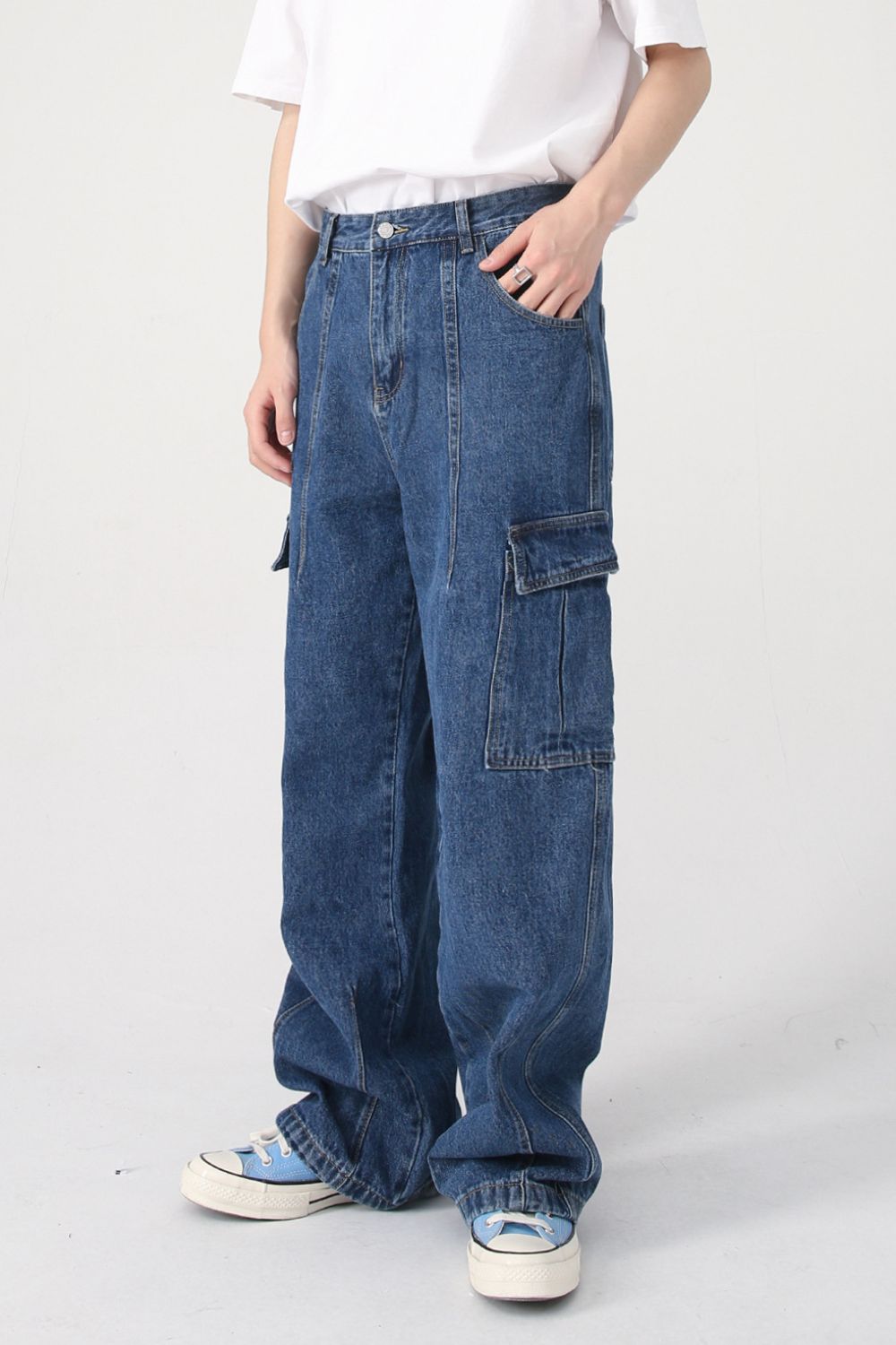 Wide Leg Jeans with Pockets