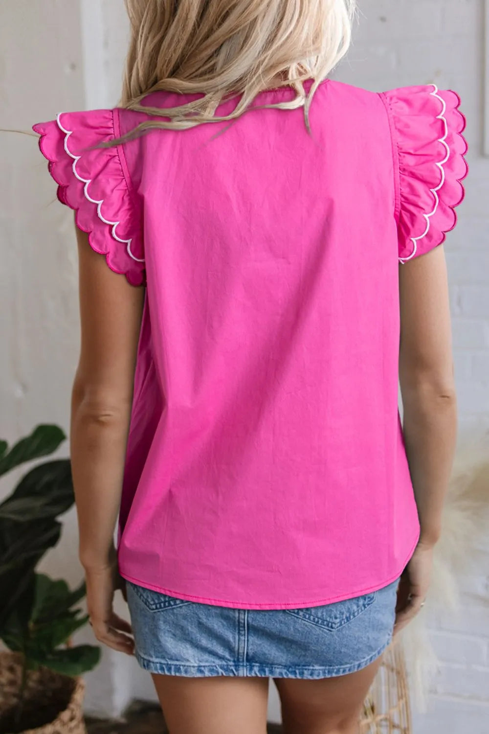 Contrast Scallop Trim Layered Short Sleeve V Neck Blouse