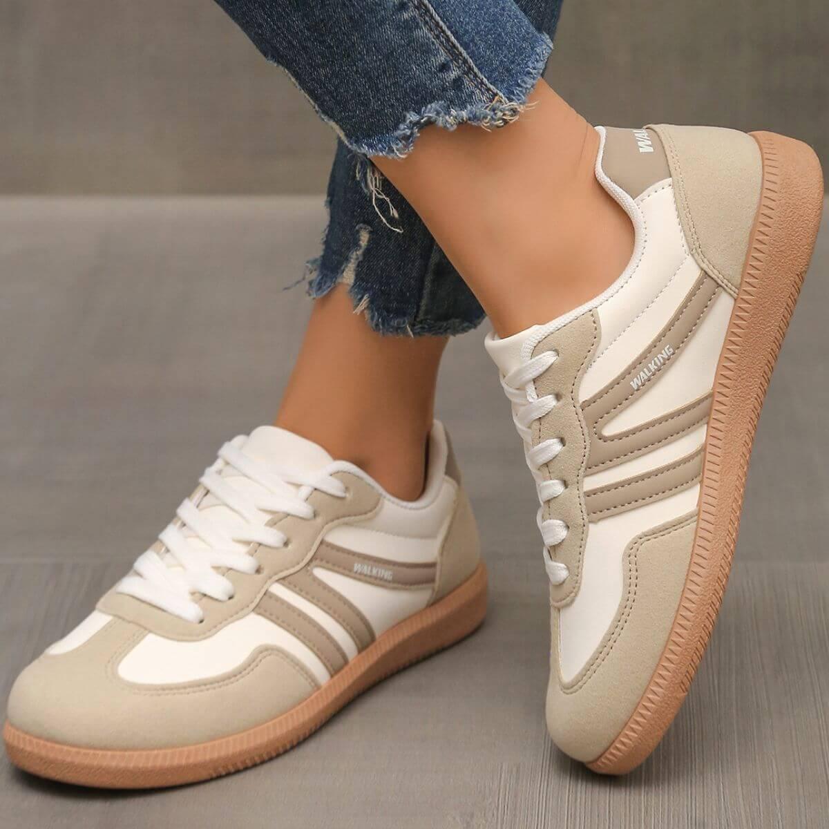 Contrast Round Toe Lace Up Sneakers