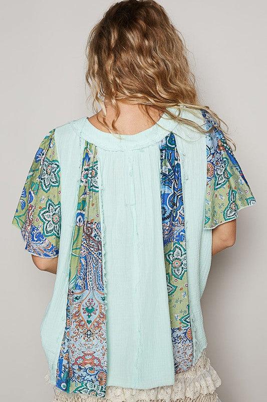 POL Printed Frayed Hem Half Button Short Sleeve Blouse