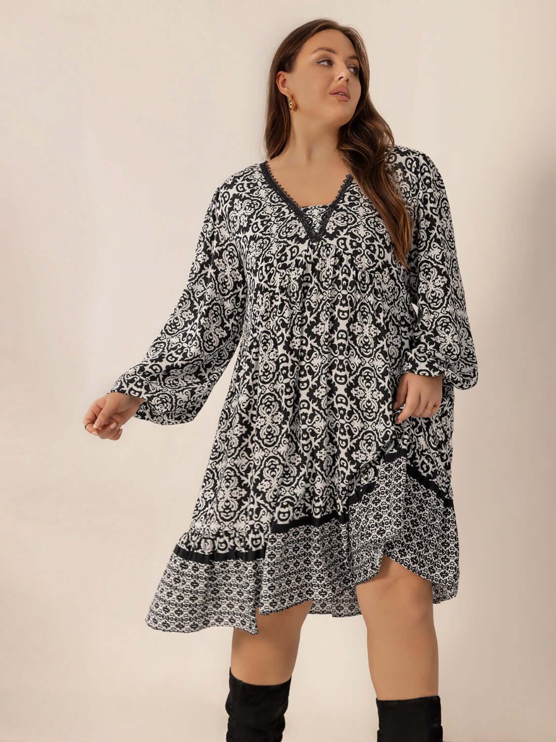 Plus Size Lace Detail Printed Balloon Sleeve Dress