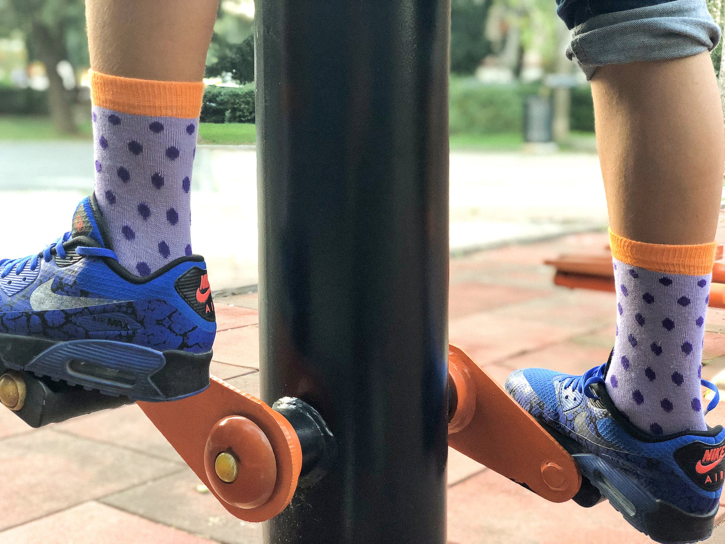 Kids Amethyst Dot Socks