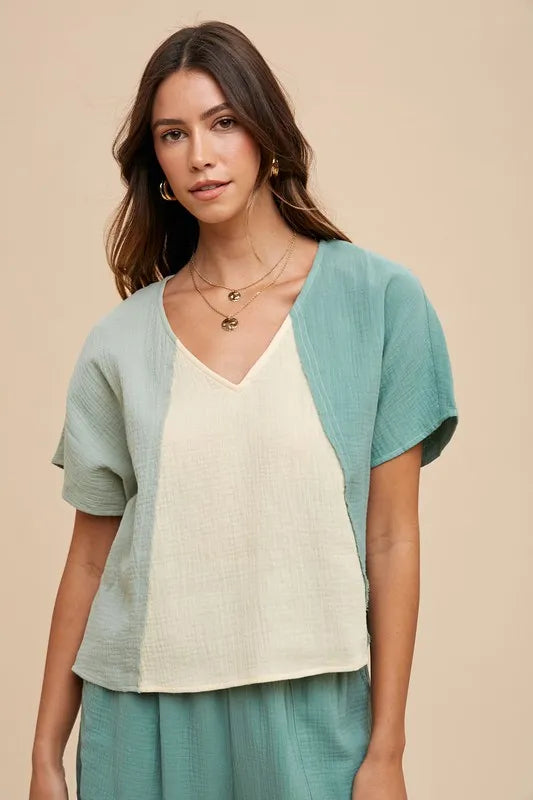 Annie Wear Color Block Cotton Gauze V-Neck Top