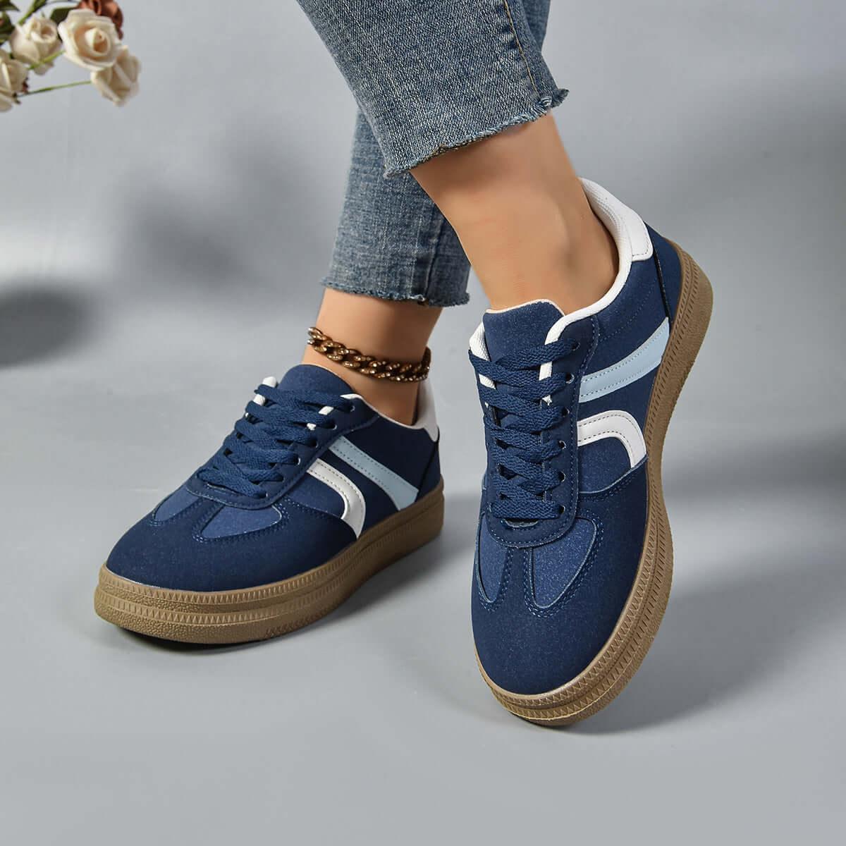 Contrast Round Toe Platform Sneakers