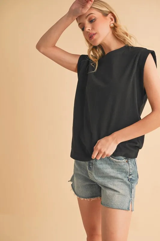 Aemi+Co Solid Color Round Neck Sleeveless Top