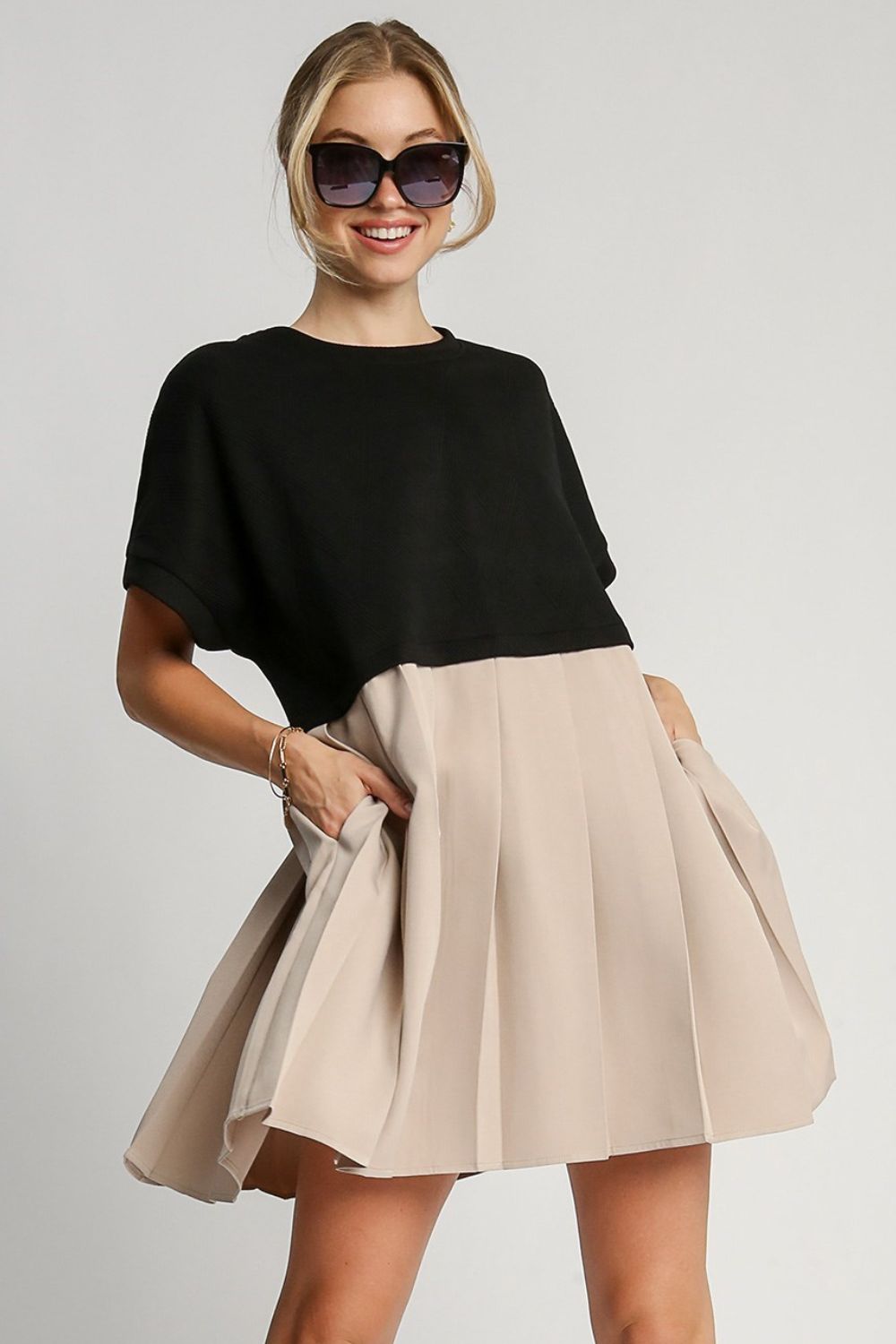 Umgee Full Size Round Neck Pleated Dress with Side Pockets Plus Size - Clothes For Her Online Store