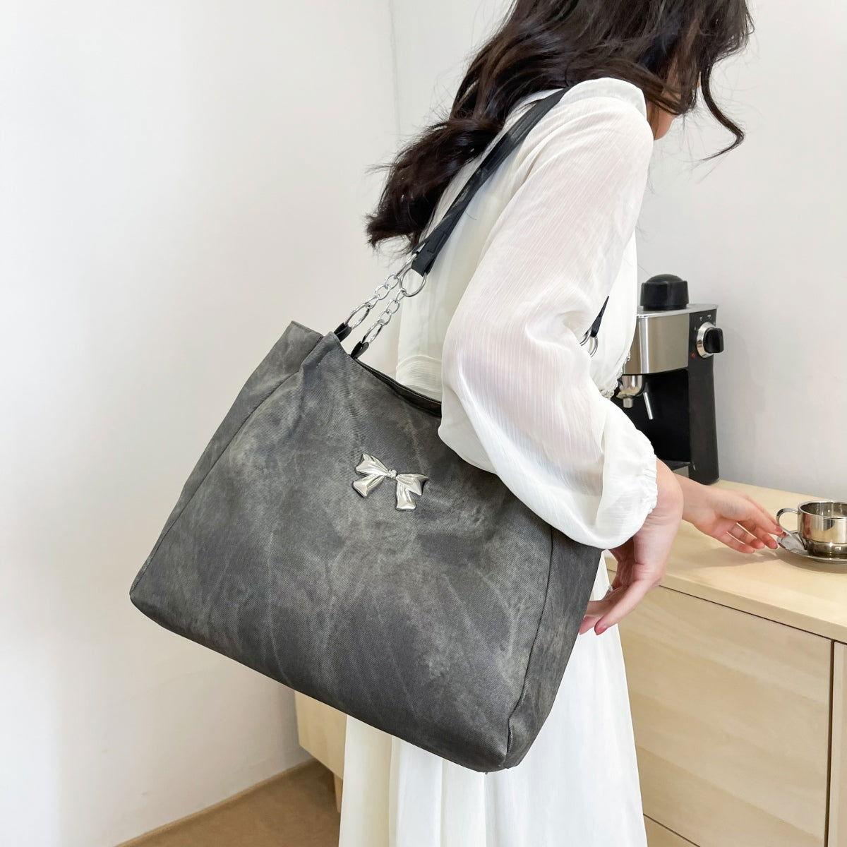 Bow Polyester Medium Tote Bag - Clothes For Her Online Store