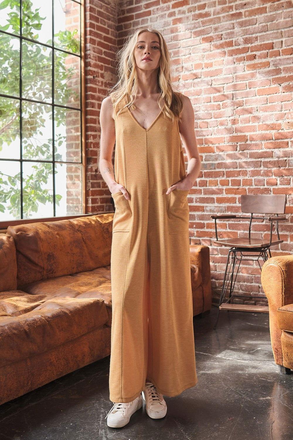 Ces Femme V-Neck Sleeveless Wide Leg Jumpsuit - Clothes For Her Online Store