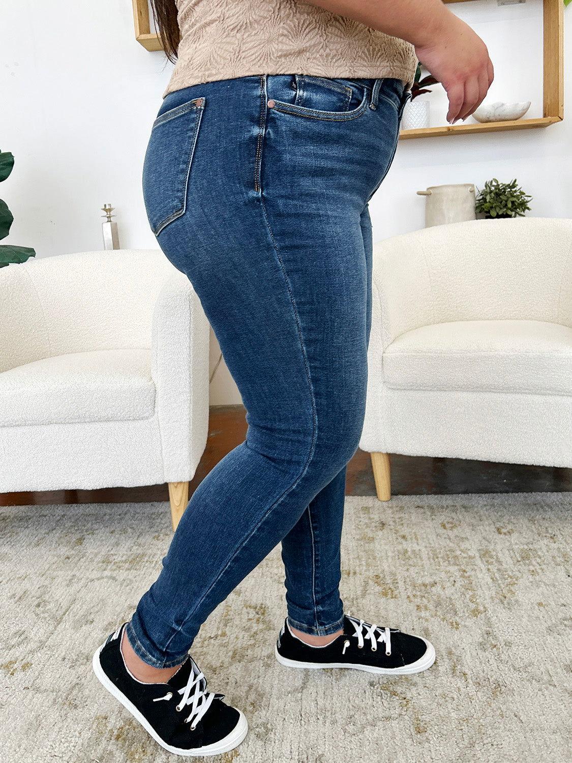 Judy Blue Full Size Classic Handsand Skinny Jeans - Clothes For Her Online Store