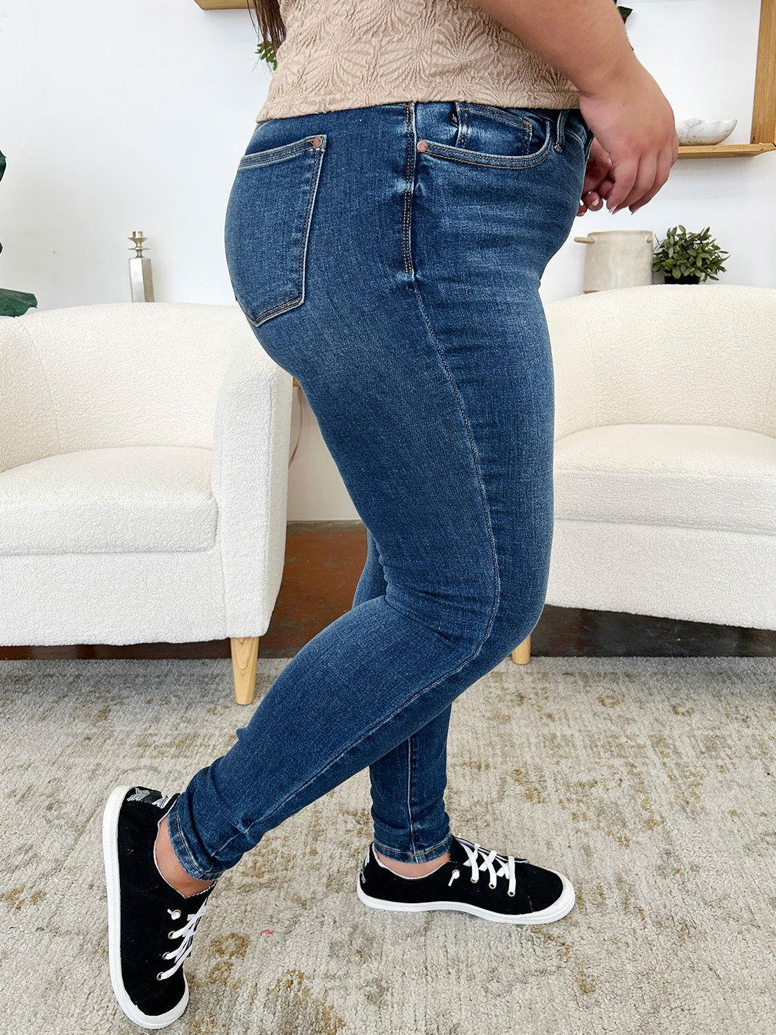 Judy Blue Full Size Classic Handsand Skinny Jeans - Clothes For Her Online Store