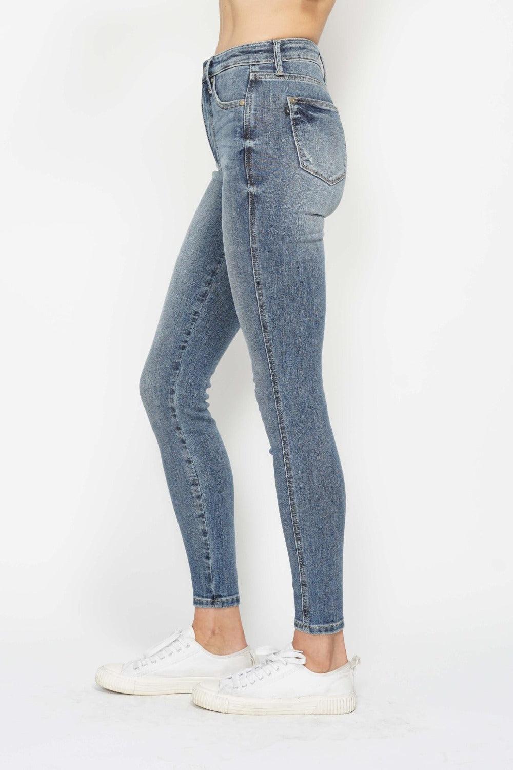Judy Blue Full Size Tummy Control Contrast Wash Skinny Jeans - Clothes For Her Online Store
