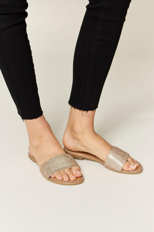 WILD DIVA Rhinestone Open Toe Flat Sandals - Clothes For Her Online Store
